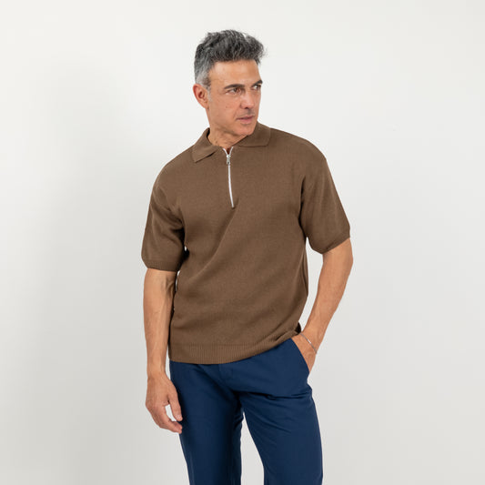Polo con colletto e zip - Marrone