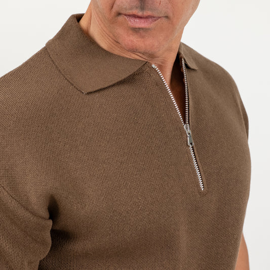 Polo con colletto e zip - Marrone