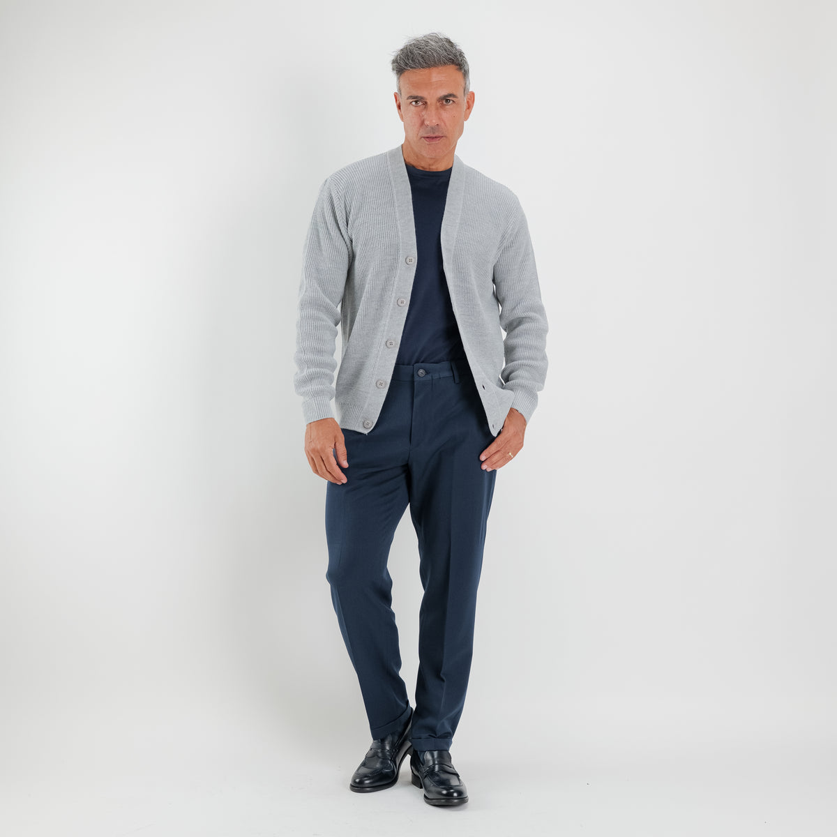 V-Ausschnitt-Cardigan - Grau