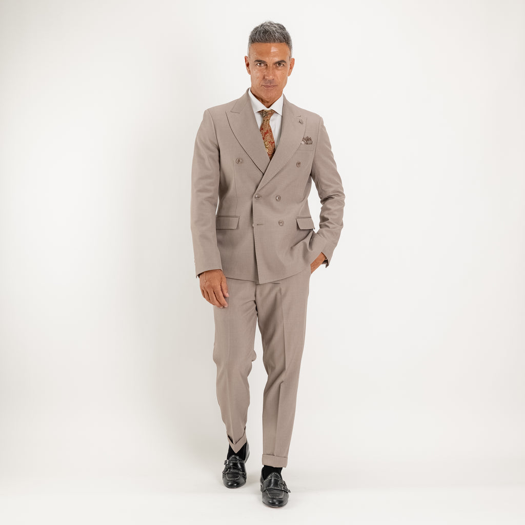 Abito doppio petto con pantalone con fibbia laterale - Fango