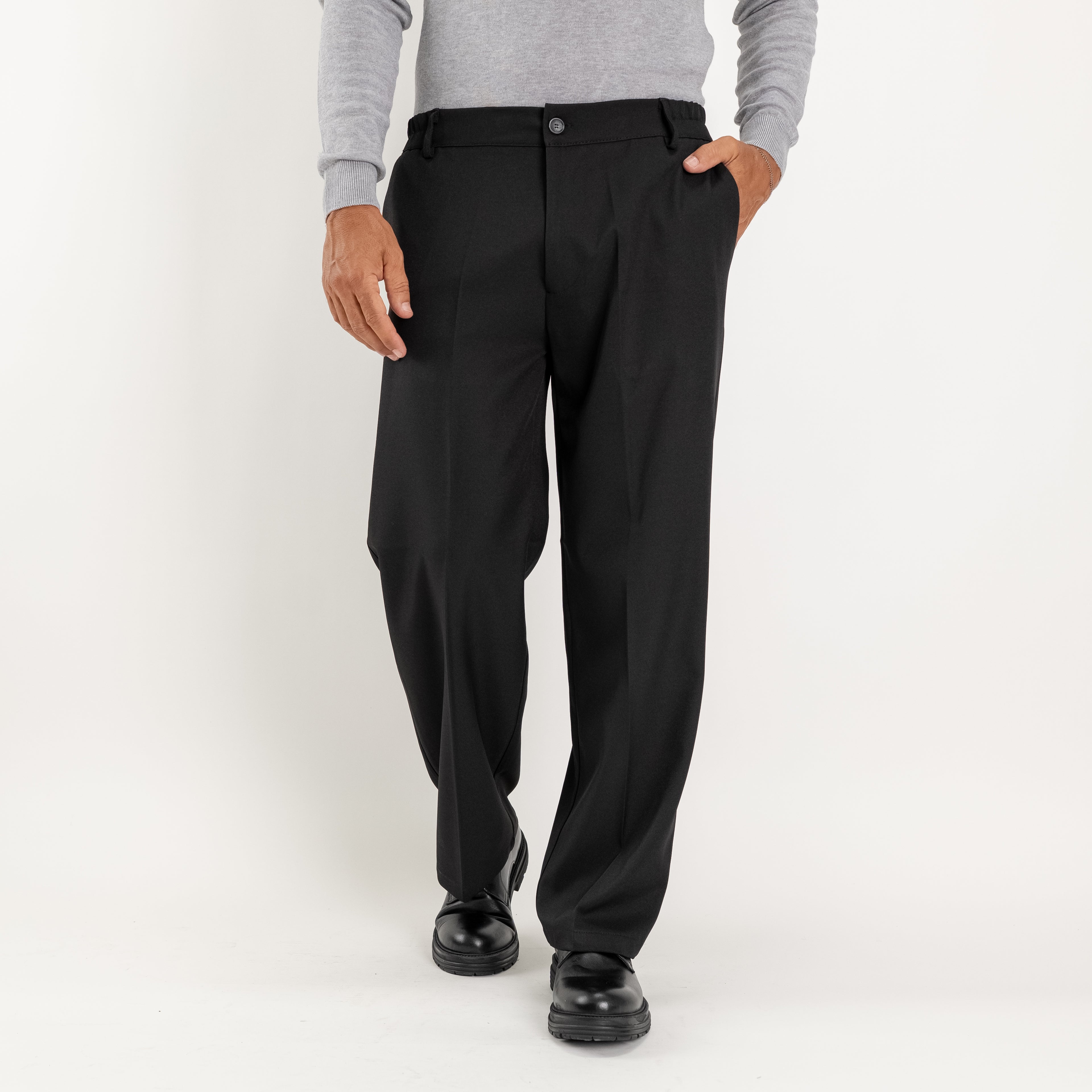 Pantalone palazzo taglio dritto con molla sul retro - Nero