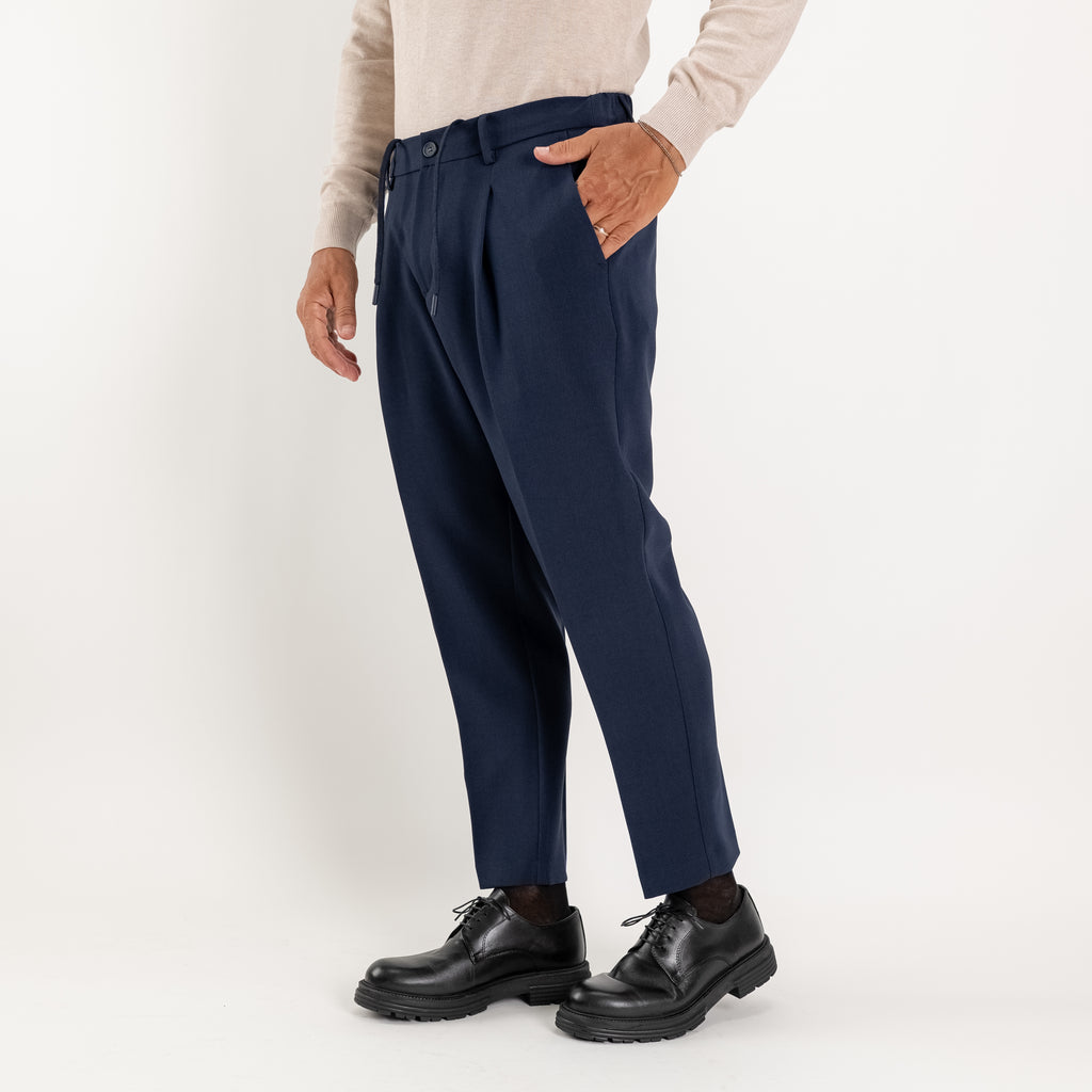 Pantalaccio sartoriale con pinces e molla sul retro - Blu
