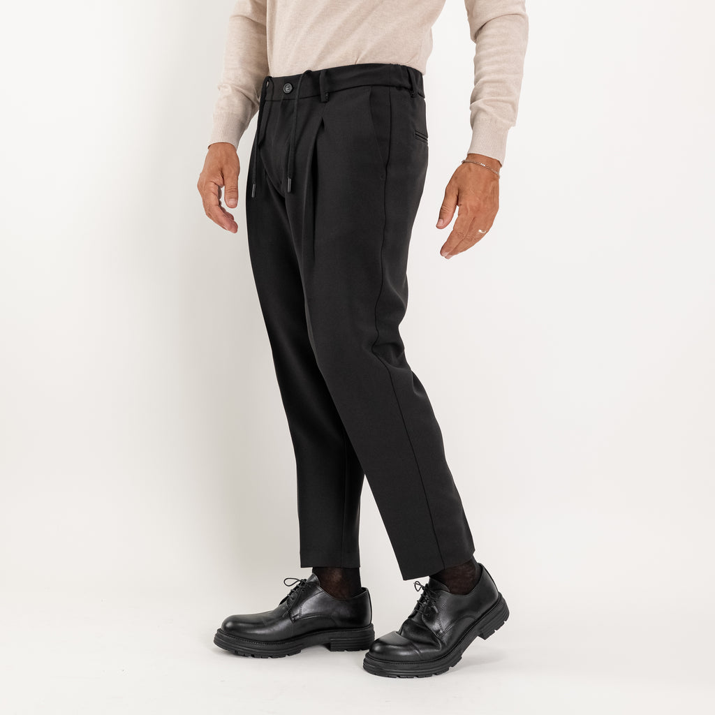 Pantalaccio sartoriale con pinces e molla sul retro - Nero