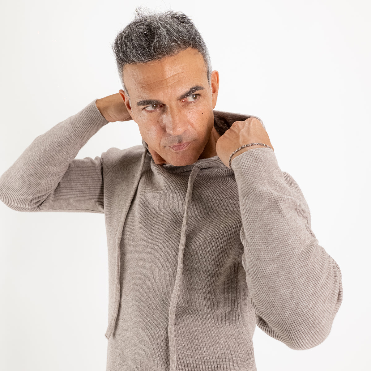 Sudadera de punto acanalado con capucha y cordón ajustable - Color barro