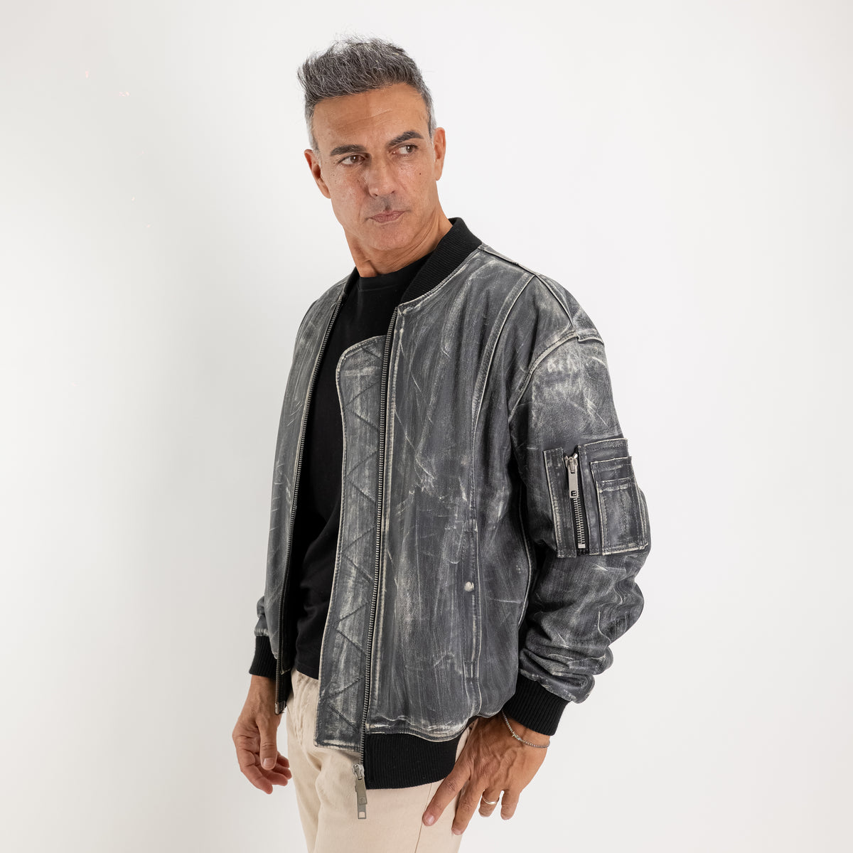 Bomber in Pelle Effetto Vintage Washed con Tasca Utility