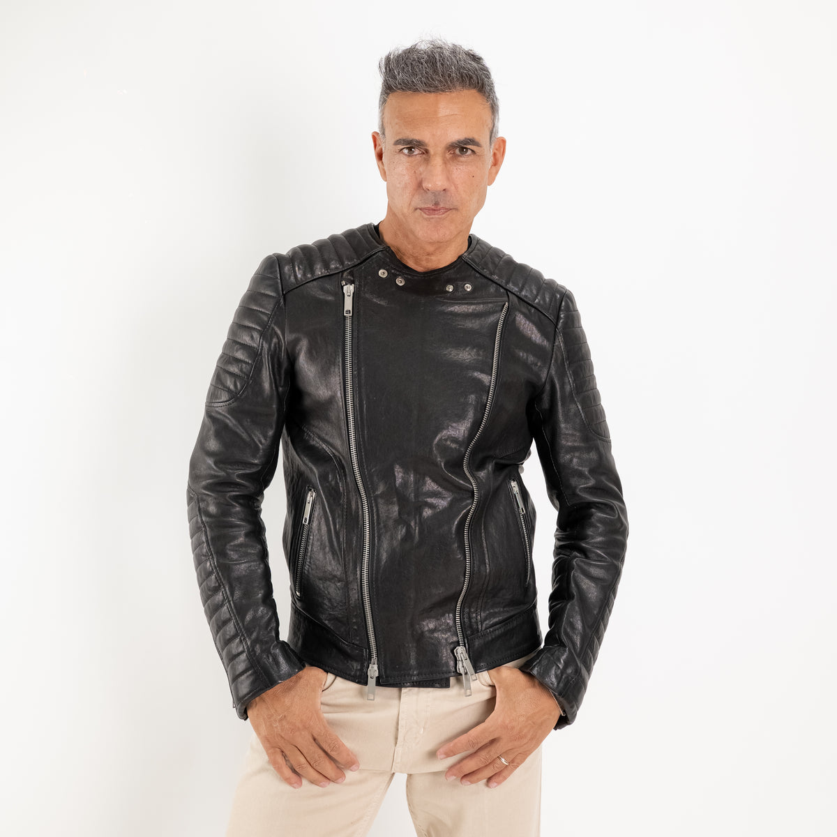 Biker in Vera Pelle con Zip Asimmetriche - Nero