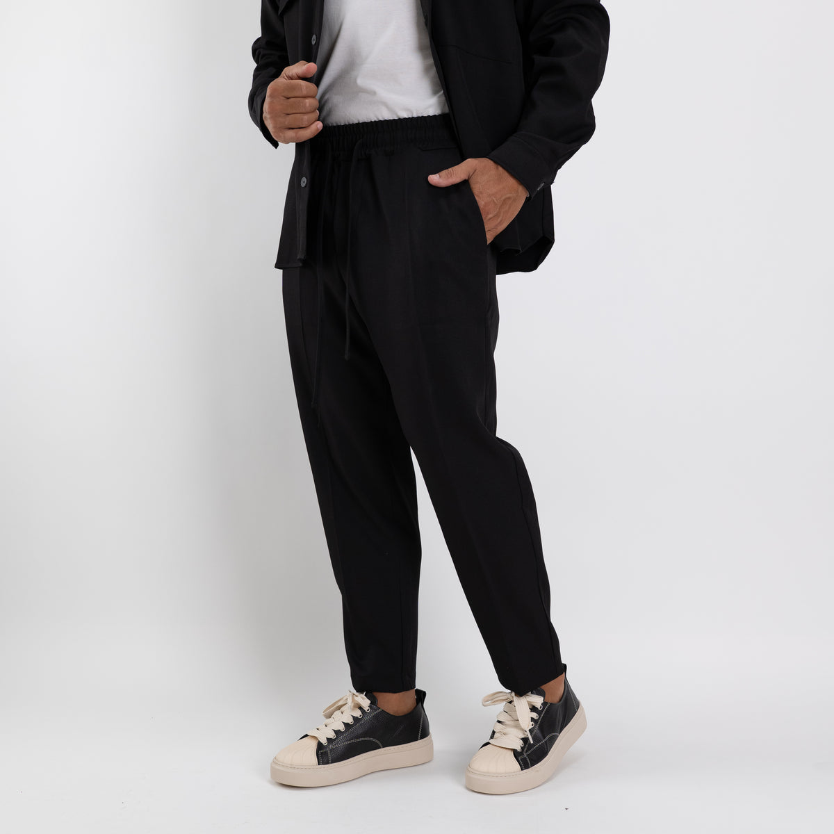 Coordinato con camicione multitasche - Nero