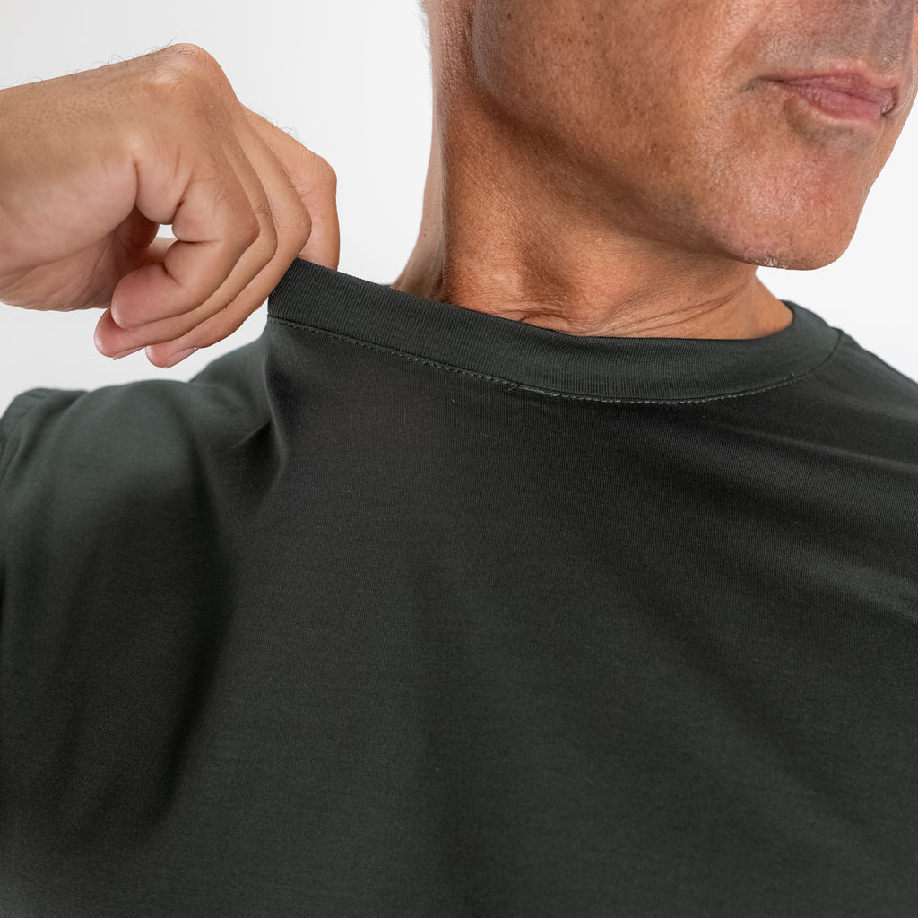 T-shirt in Filo di Scozia 2.0 con bordi a costina - Verde Militare