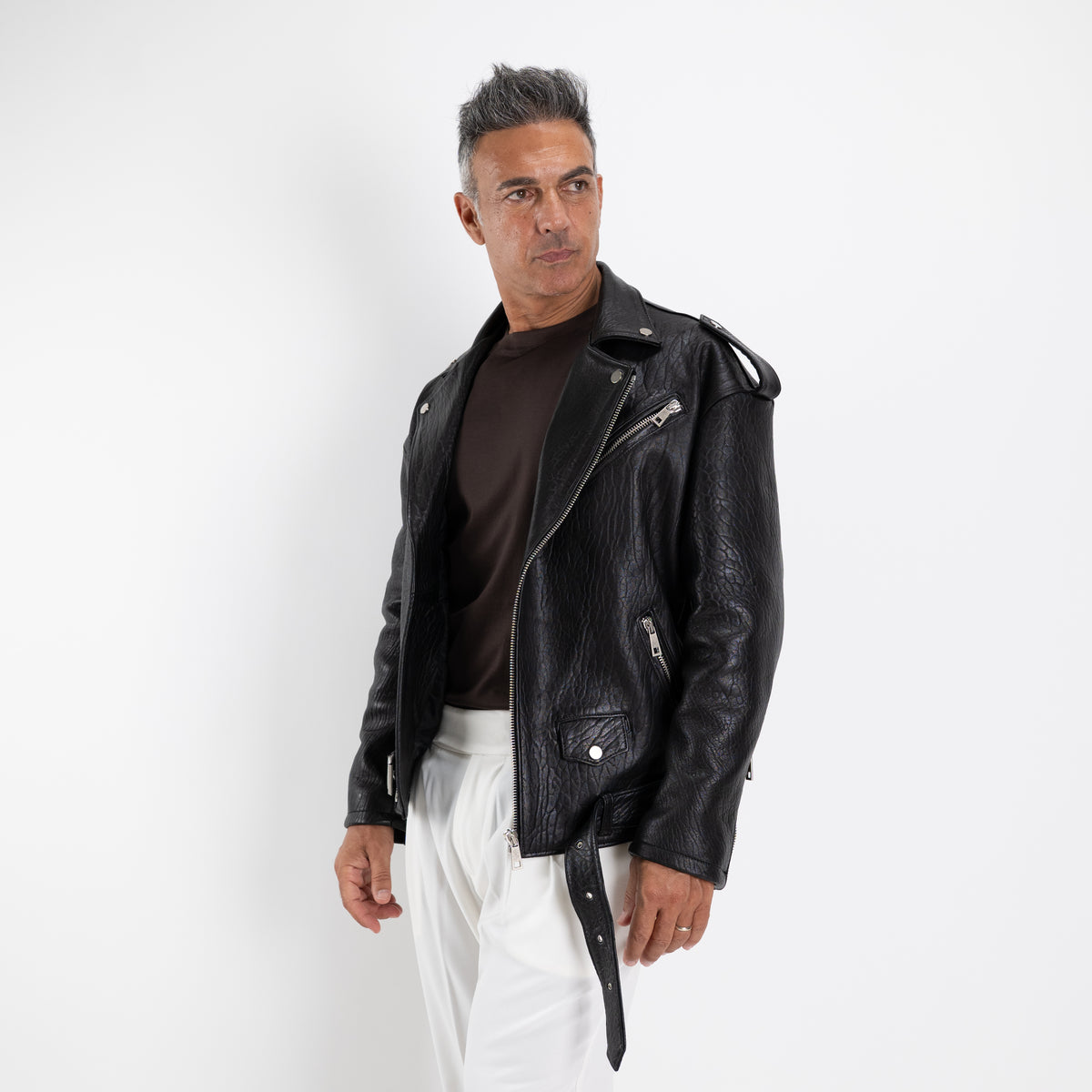 Chiodo oversize in vera pelle martellata - Nero
