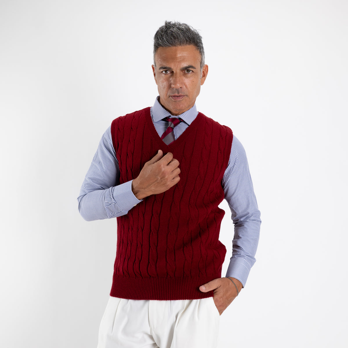 Gilet smanicato in filo maglia - Bordeaux