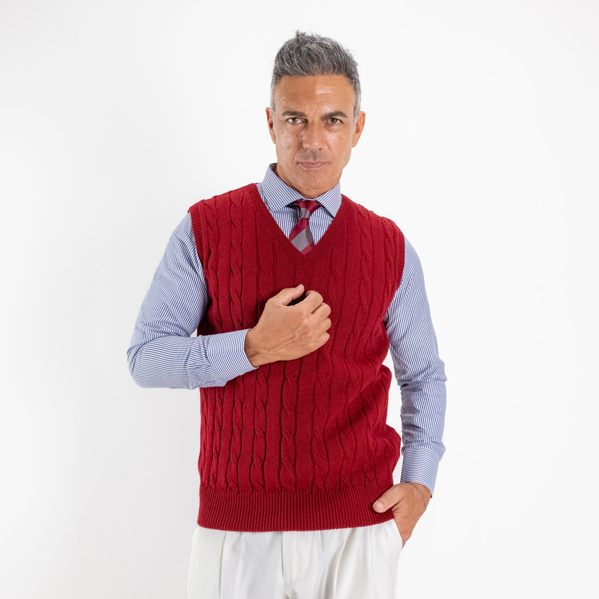 Gilet smanicato in filo maglia - Bordeaux