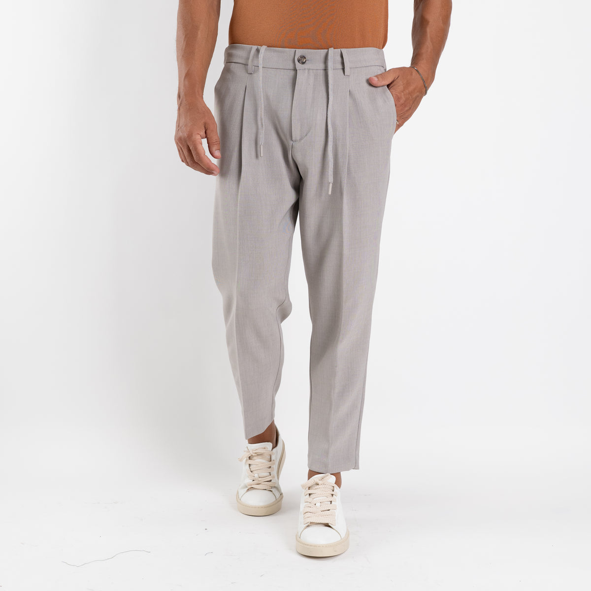 Pantalaccio sartoriale con pinces e molla sul retro - Taupe