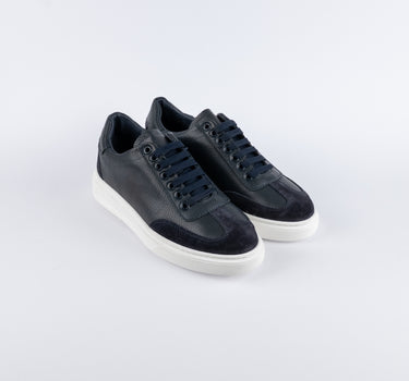 Sneaker in vera pelle bottolata - Blu