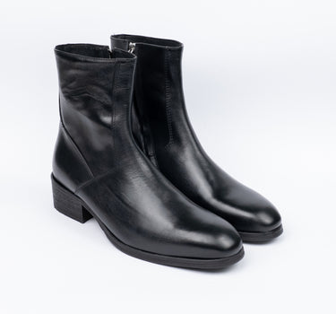 Stivale in pelle con zip laterale - Nero