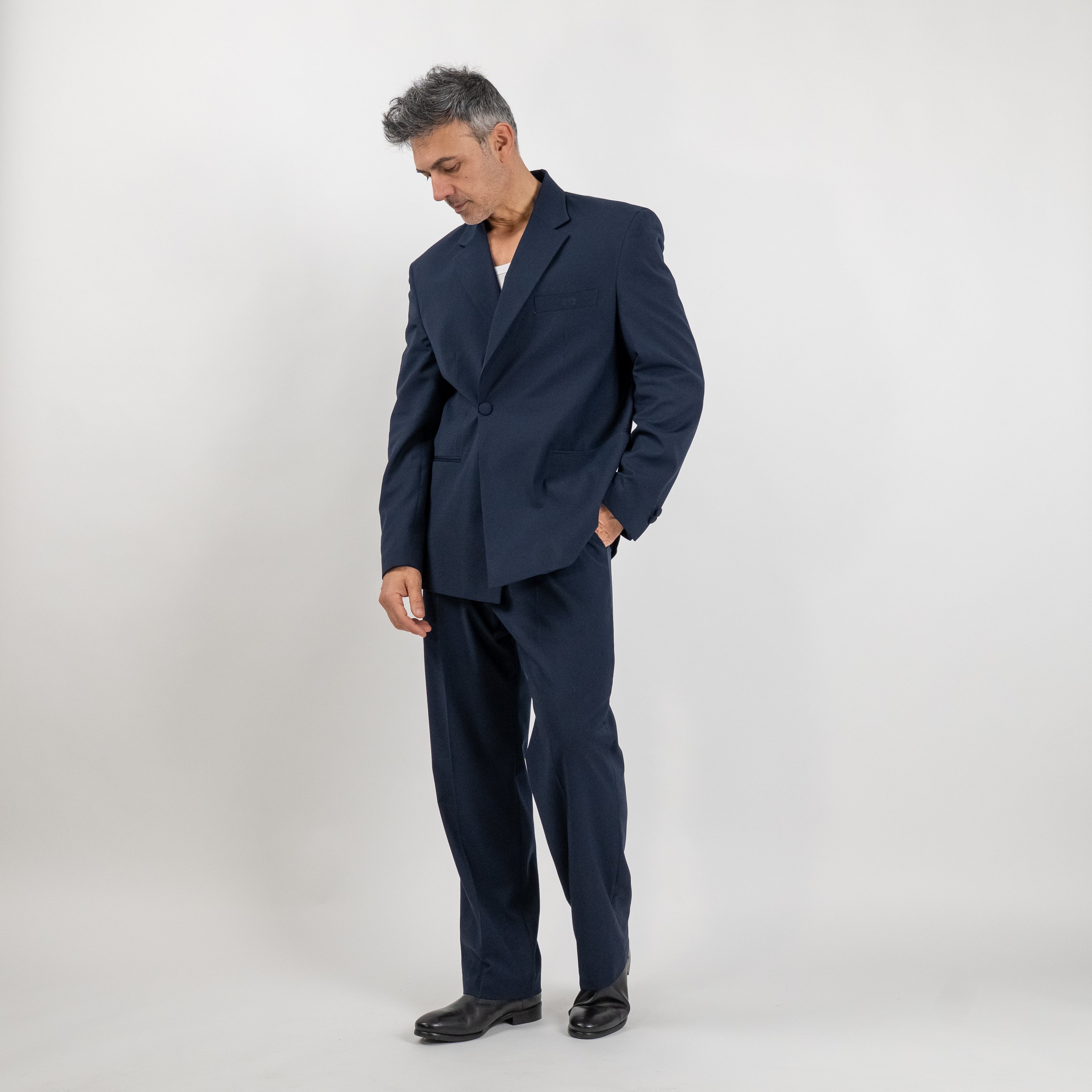 Traje sastre oversize con botón de tela - Azul Medianoche