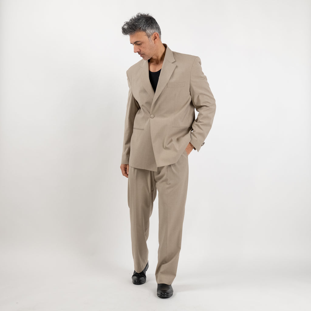 Oversized tailored suit with fabric button - Beige