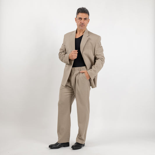 Abito sartoriale over con bottone in tessuto - Beige