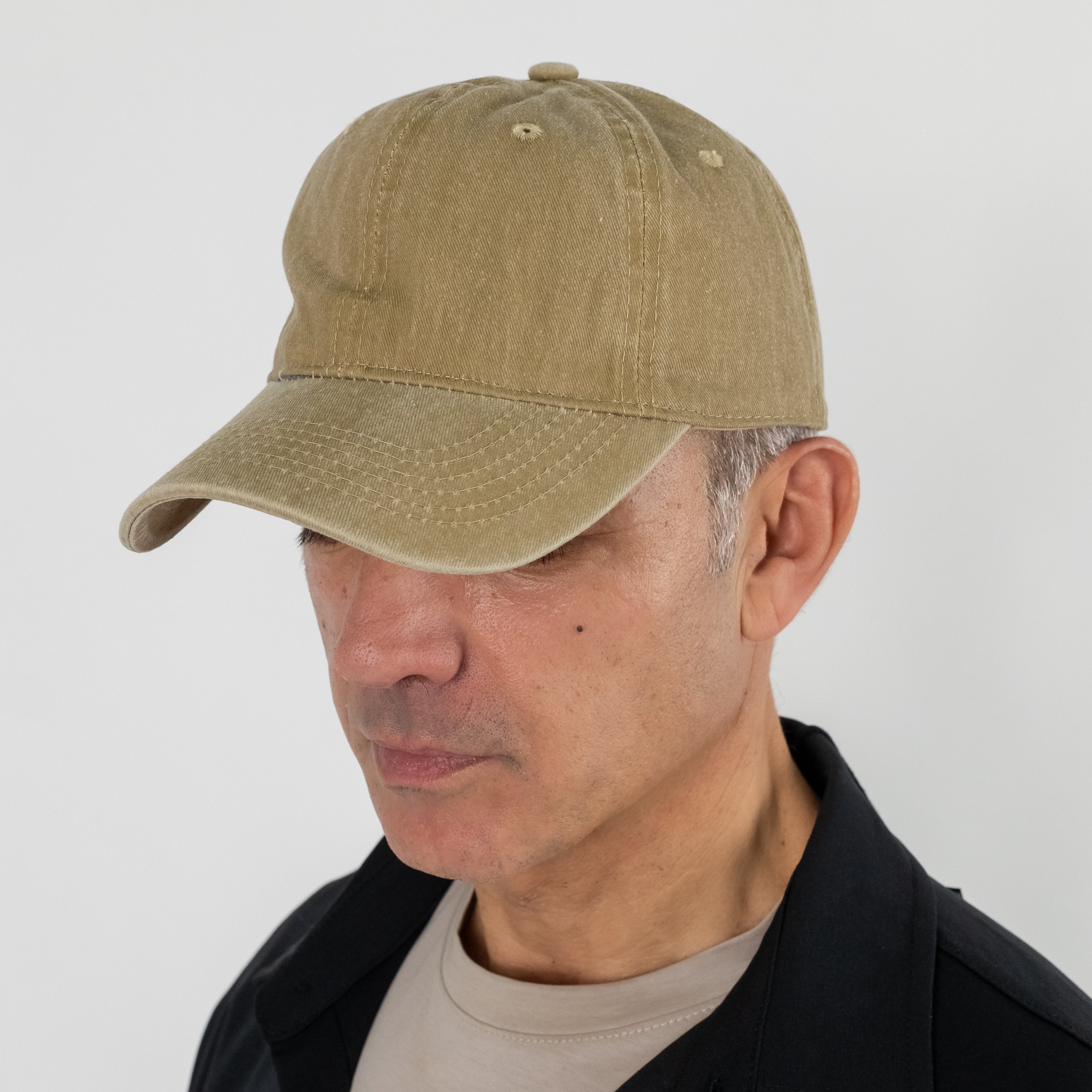 Cappello con visiera effetto vintage - Fango