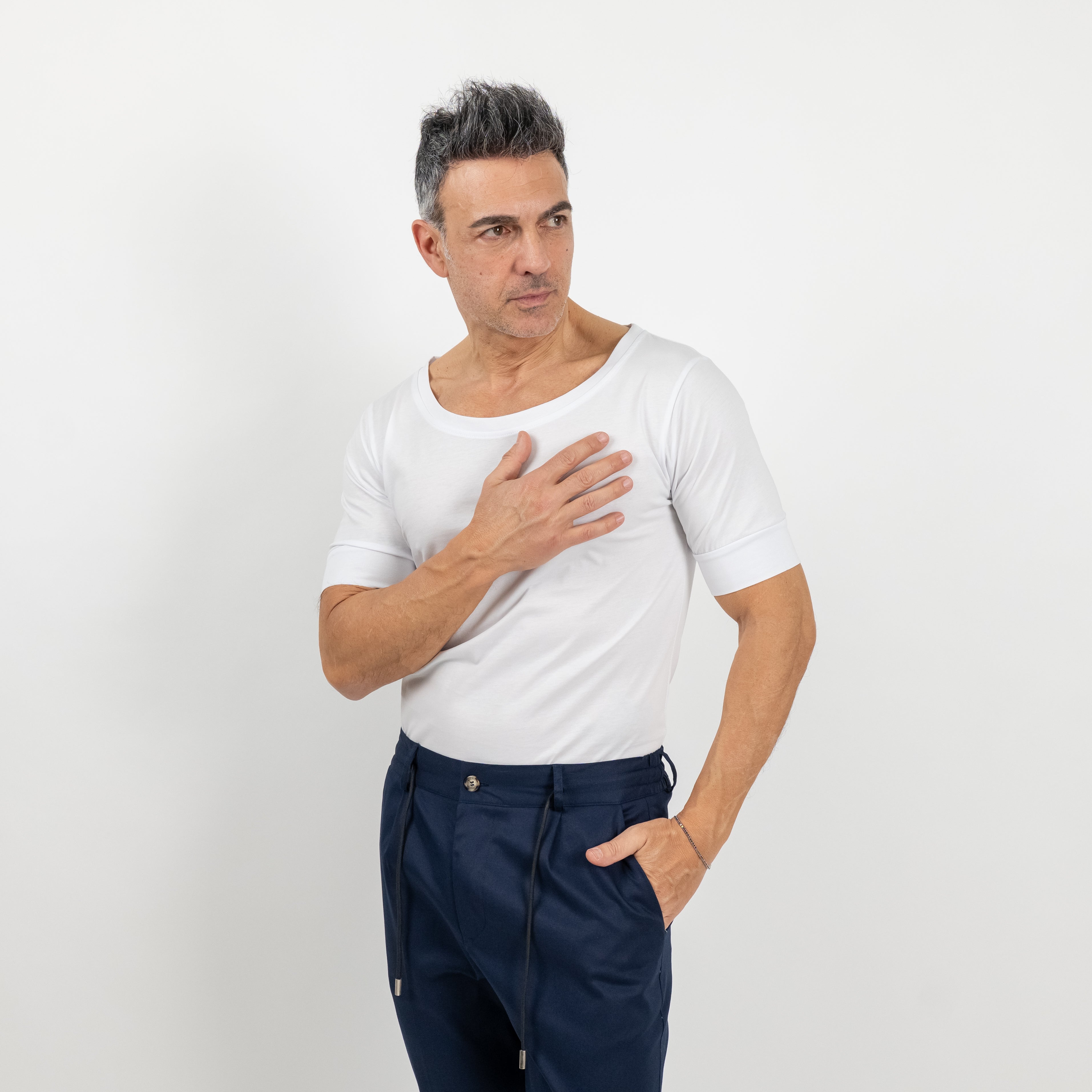 T-shirt con scollo a barca - Bianco