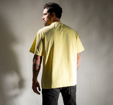 T-shirt con colletto a costina - Giallo