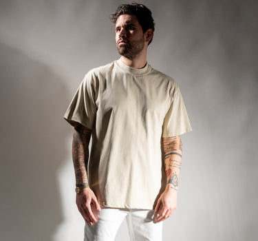 T-shirt con abrasione ai bordi - Beige