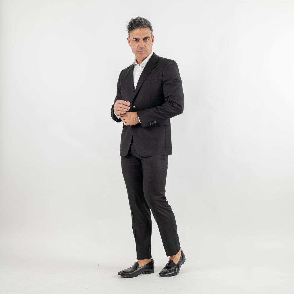 Traje de botonadura sencilla con solapa de muesca y pespuntes - Negro