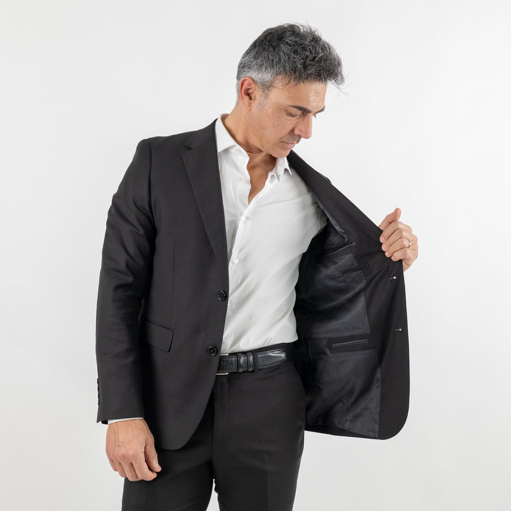 Traje de botonadura sencilla con solapa de muesca y pespuntes - Negro