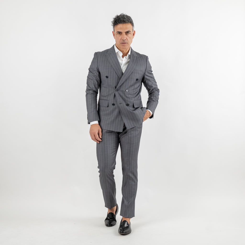 Abito doppiopetto gessato con pantalone con molla - Grigio