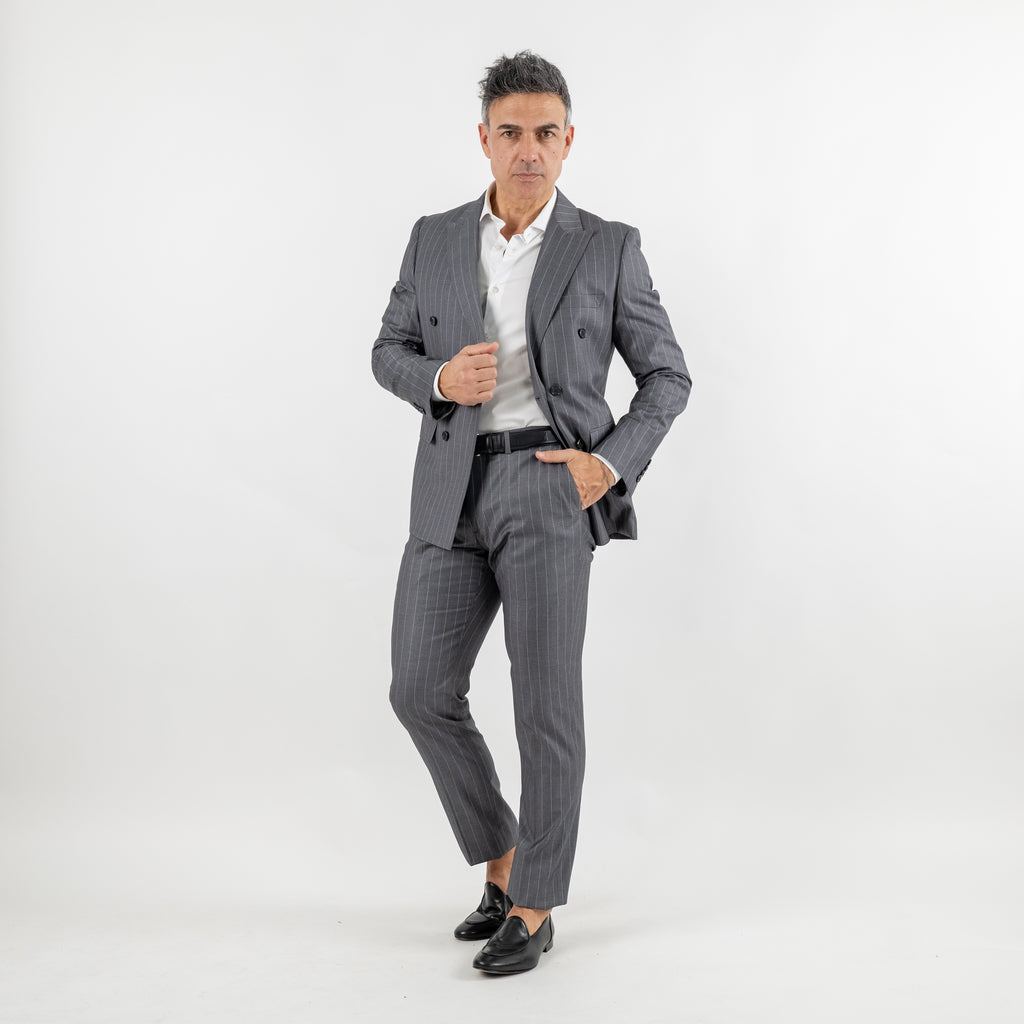 Abito doppiopetto gessato con pantalone con molla - Grigio