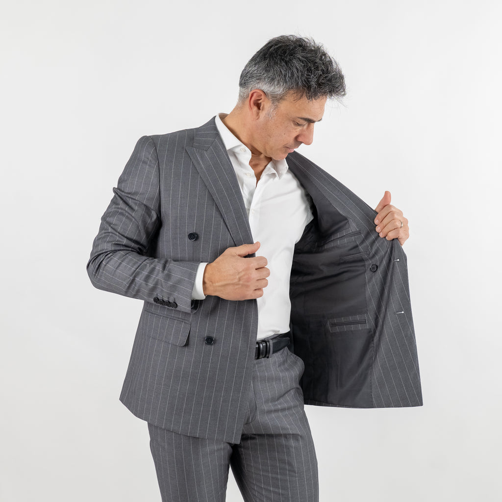 Abito doppiopetto gessato con pantalone con molla - Grigio