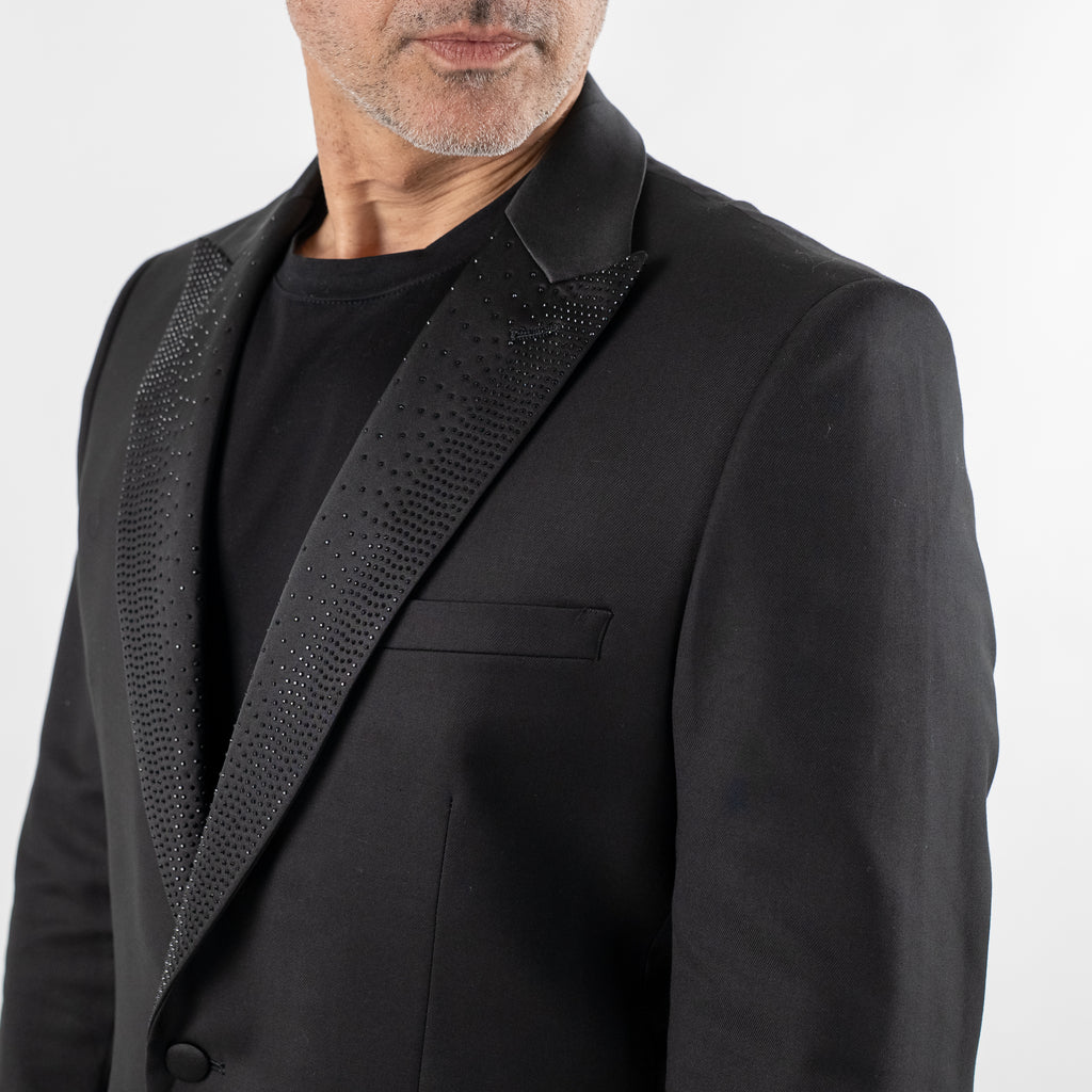 Esmoquin con pedrería - Negro