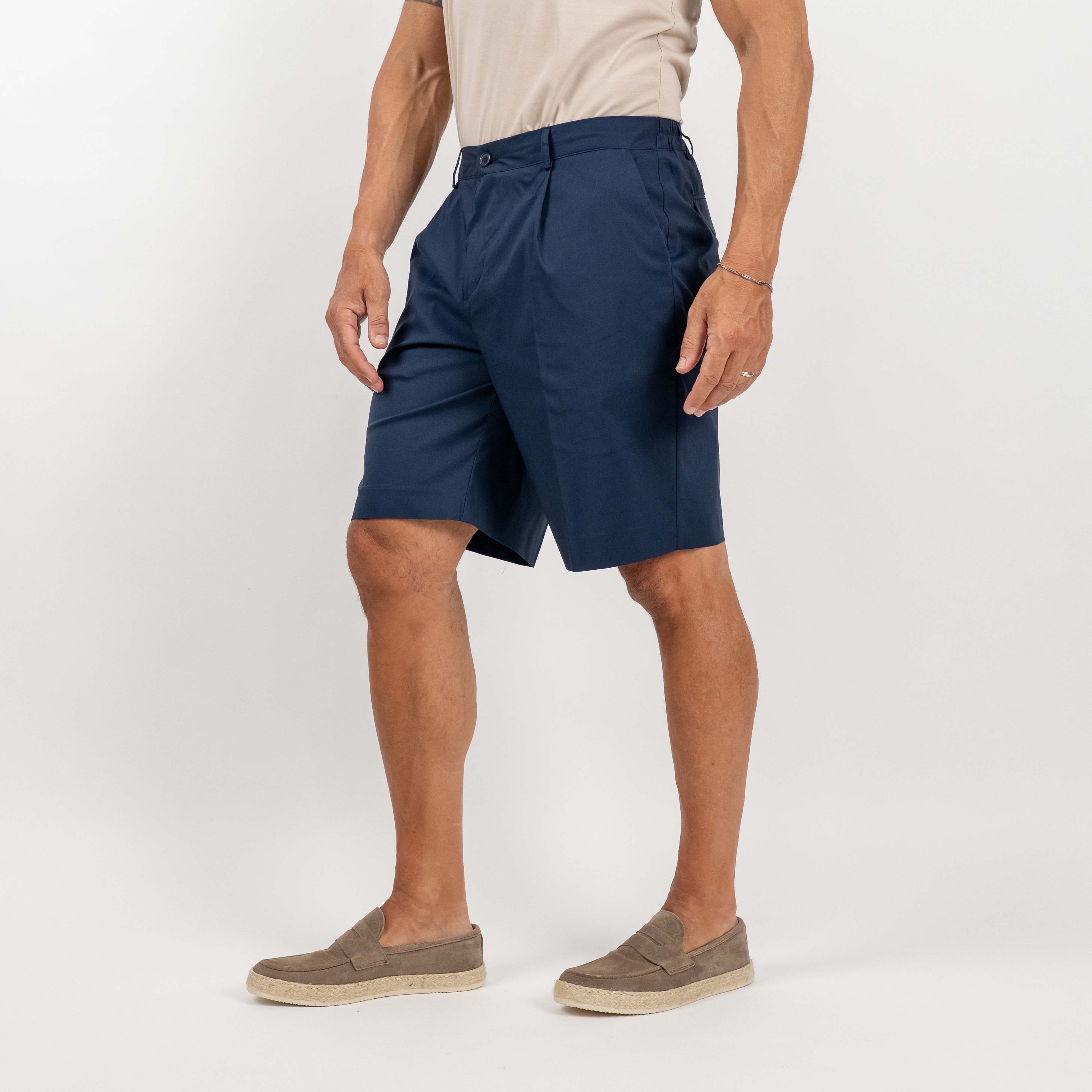 Bermudas con bolsillos de solapa en la espalda - Azul 