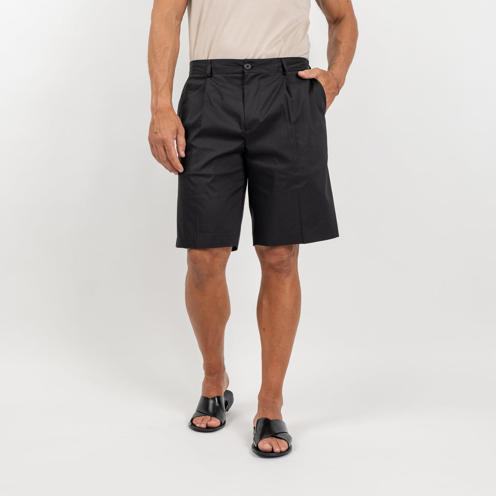 Bermudas con bolsillos de solapa en la espalda - Negro 
