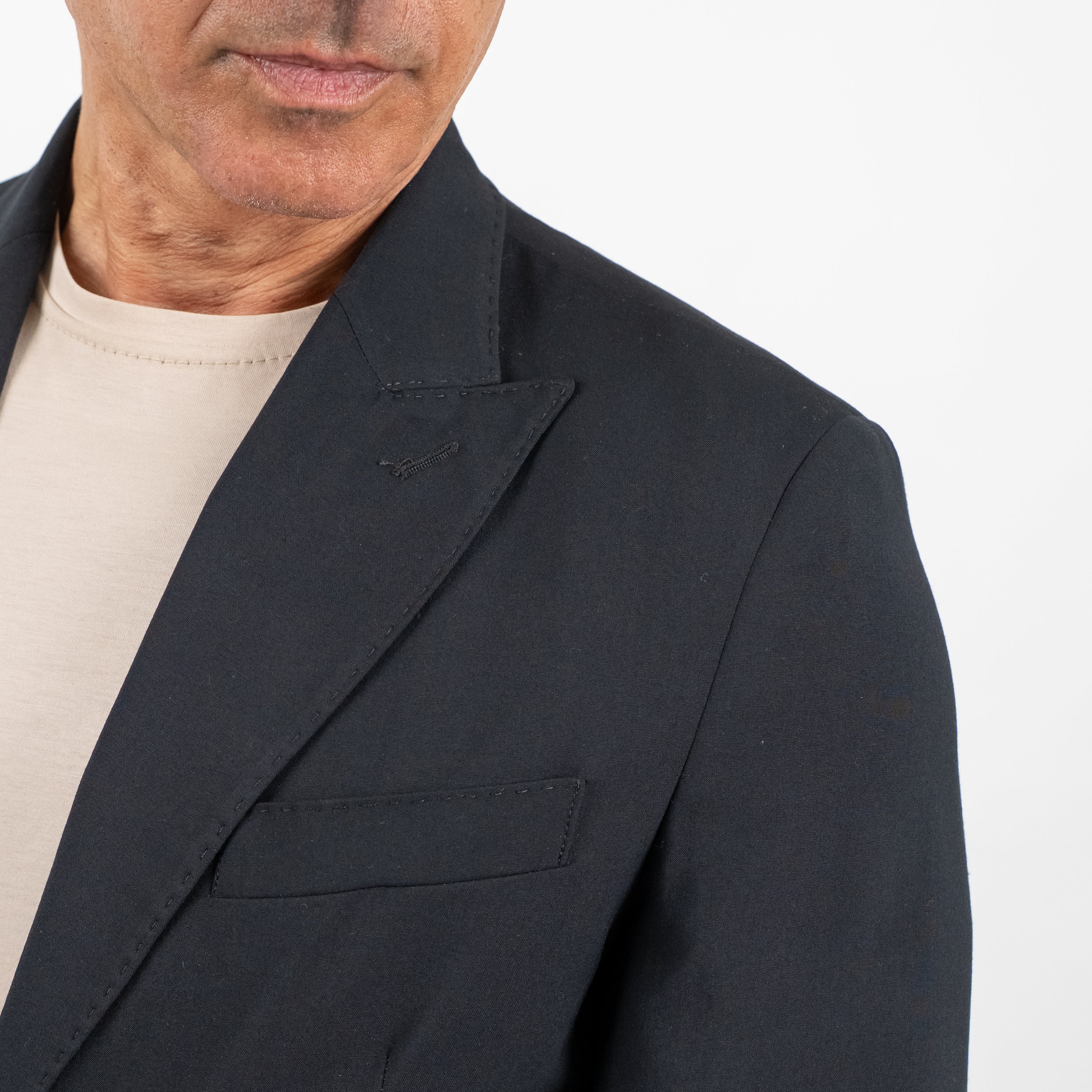 Single-breasted suit with peak lapels - Black