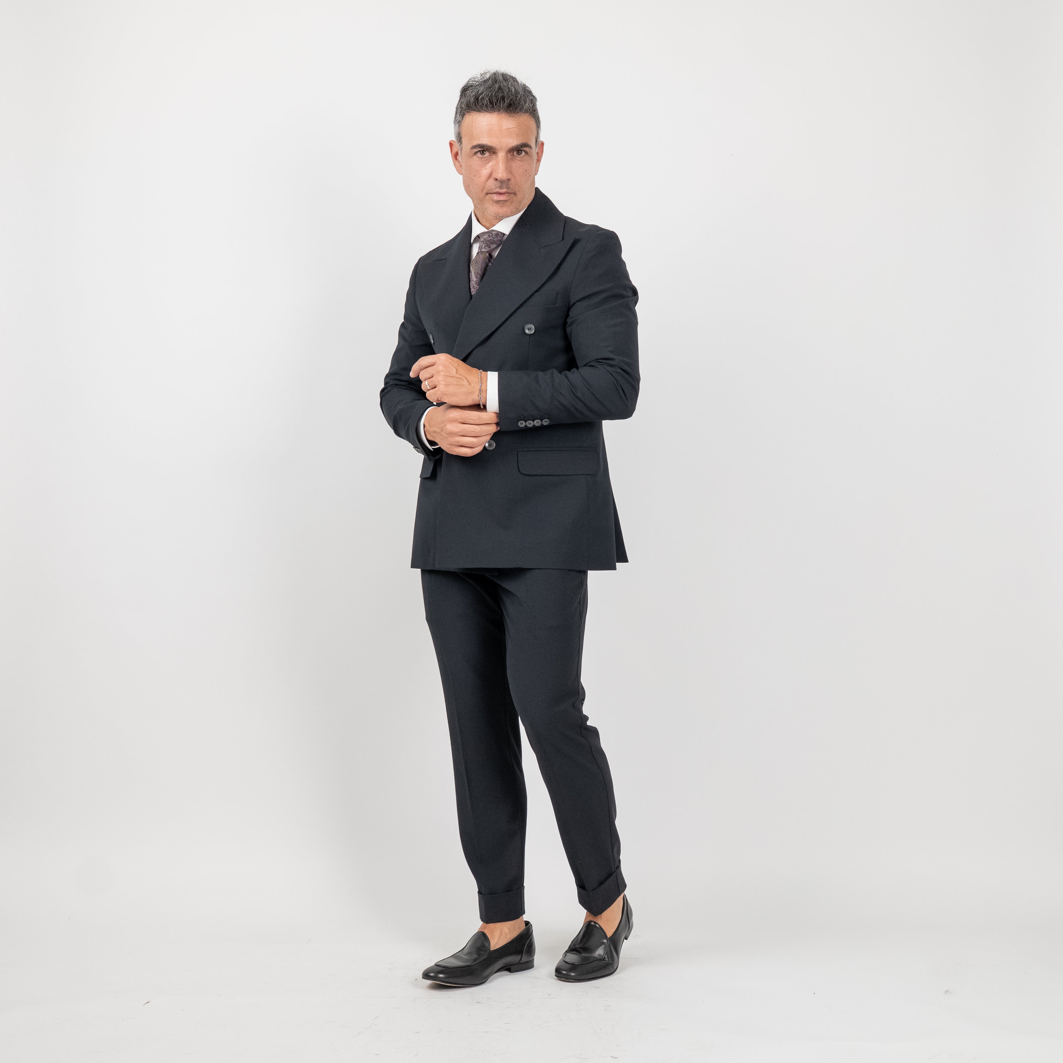 Traje cruzado con solapas anchas y pantalón ajustado - Negro