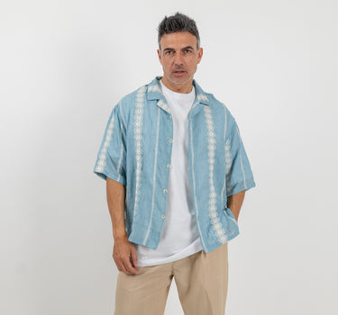 Camicia con ricami a rilievo - Celeste