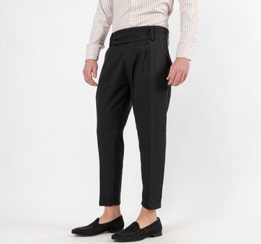 Pantalón con cintura alta y doble botón - Negro 