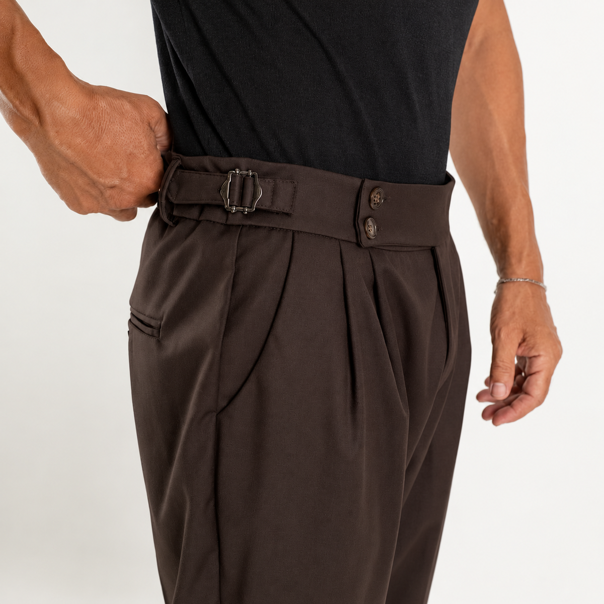 Hose mit seitlicher Schnalle - Dunkelbraun