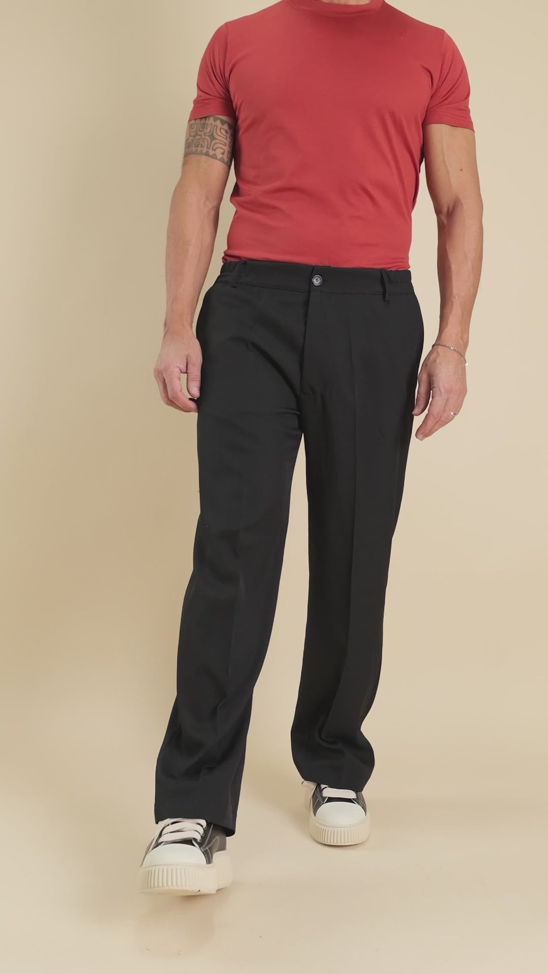 Pantalone palazzo taglio dritto con molla sul retro - Nero