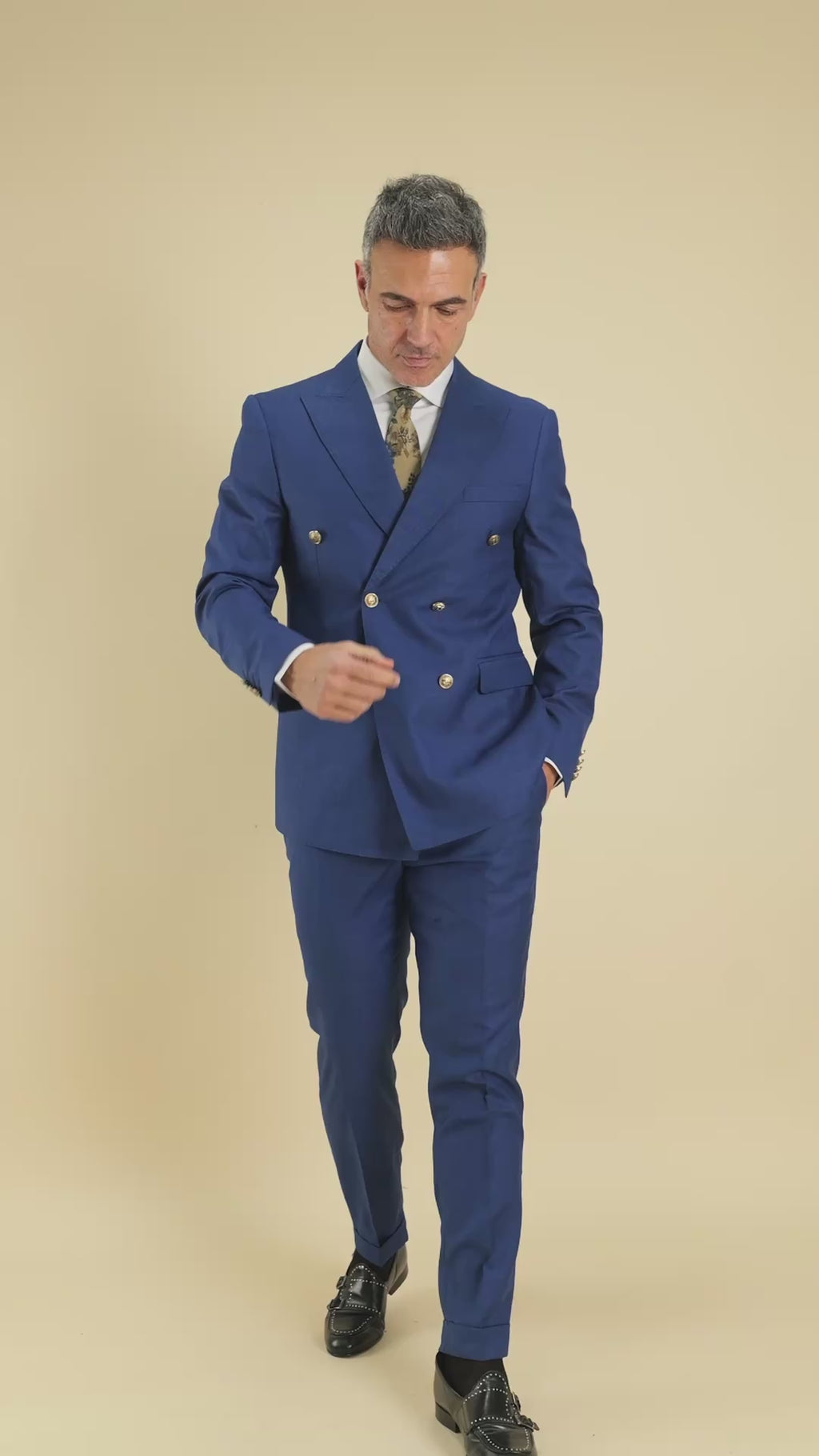 Traje cruzado con botones dorados - Azul royal