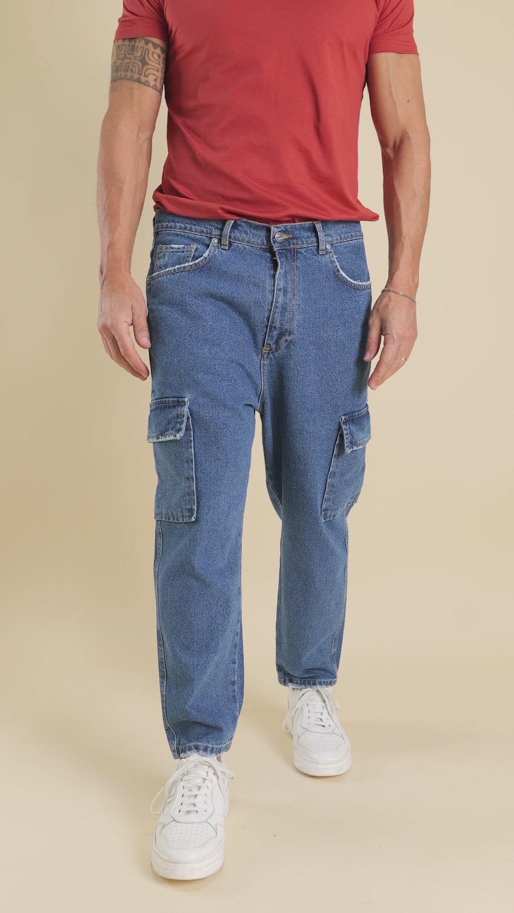 Jeans cargo con tasconi laterali - Denim