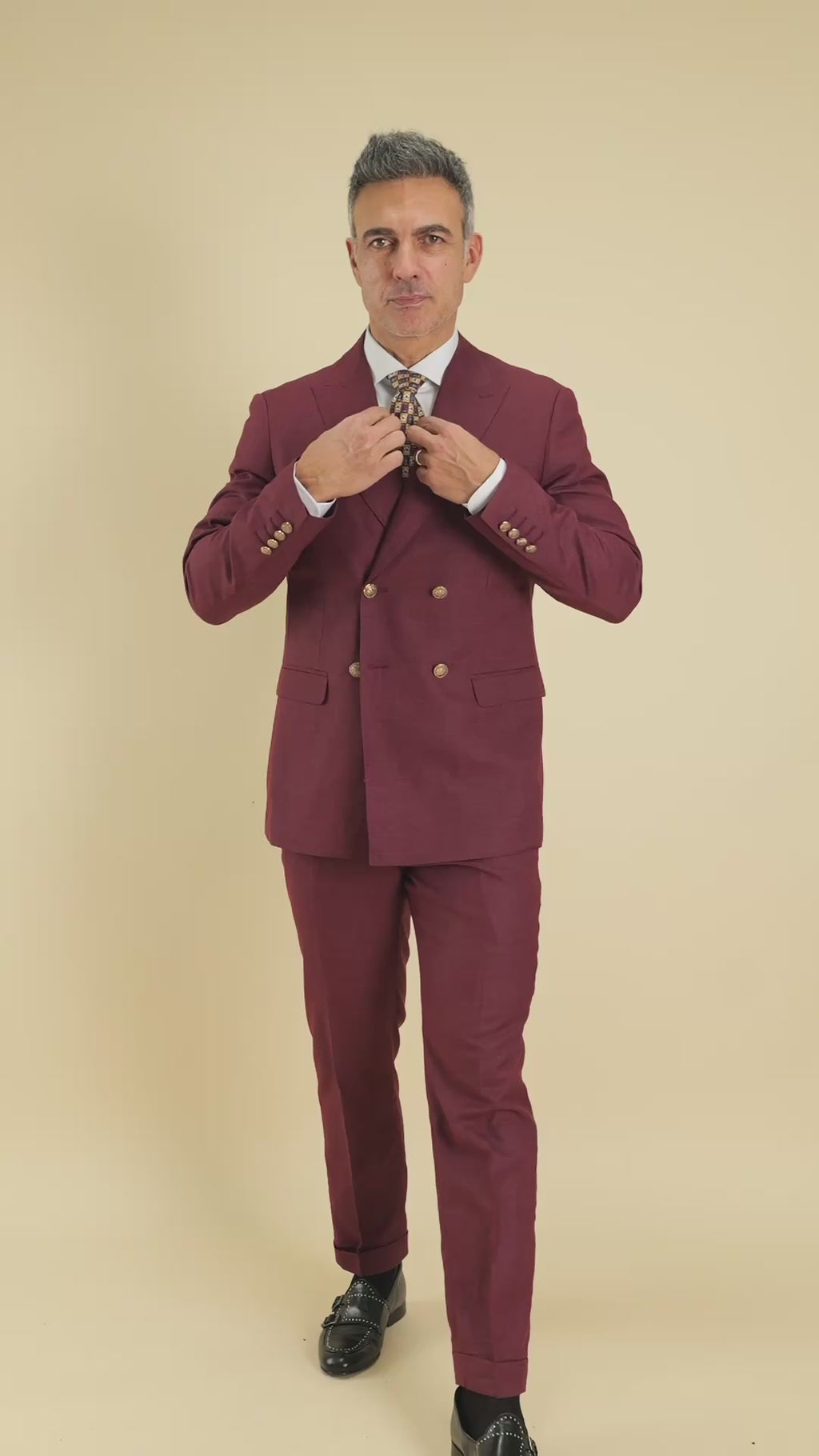 Abito doppio petto bottoni oro - Bordeaux