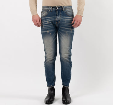 Jeans with sandblasted effect shades